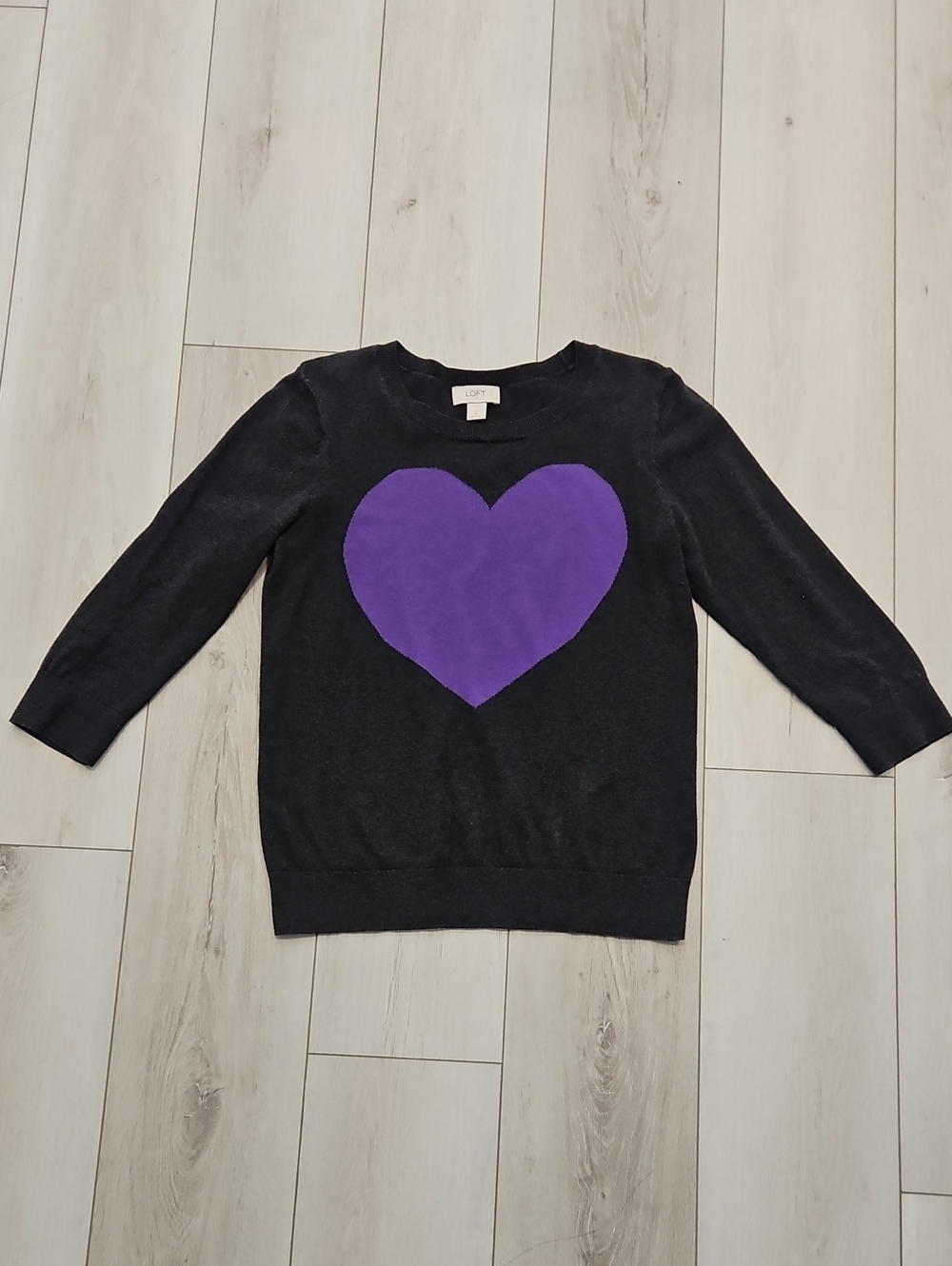Ann Taylor LOFT purple heart sweater, Size S
